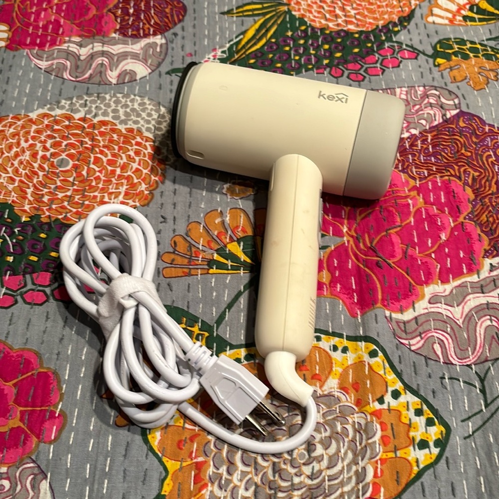 Kexi Portable Travel Garment Steamer